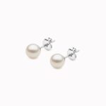 lea-pearl-studs-styled-1