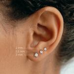 aria-diamond-earrings-ldm-14k-wg-2.5mm-model_2dad4563-f0c9-49d4-a33d-d5eefbd1e818