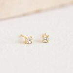 aria-diamond-earrings-ldm-14k-yg-3mm-model_6c6cd726-92cd-4904-97c9-903037f27737