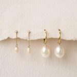 keira-17-valeria-pearl-dangling-earrings-14k-yg-model-48